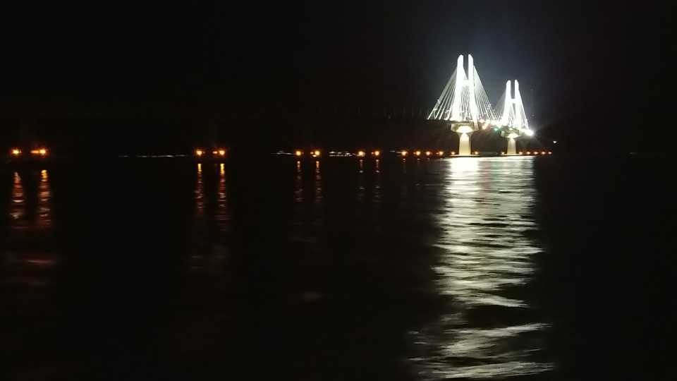 bridge_jbg04.jpg